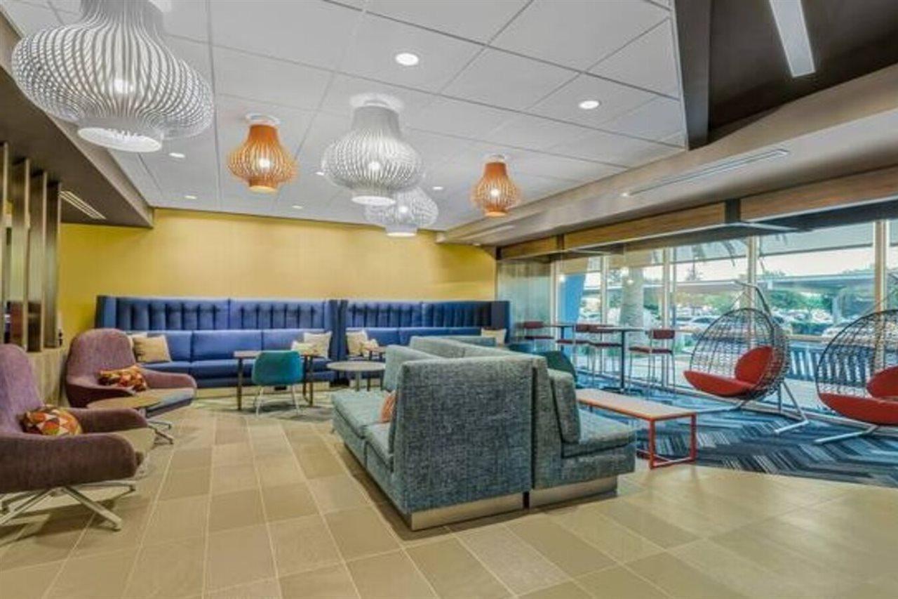 Tru By Hilton Lathrop Otel Dış mekan fotoğraf