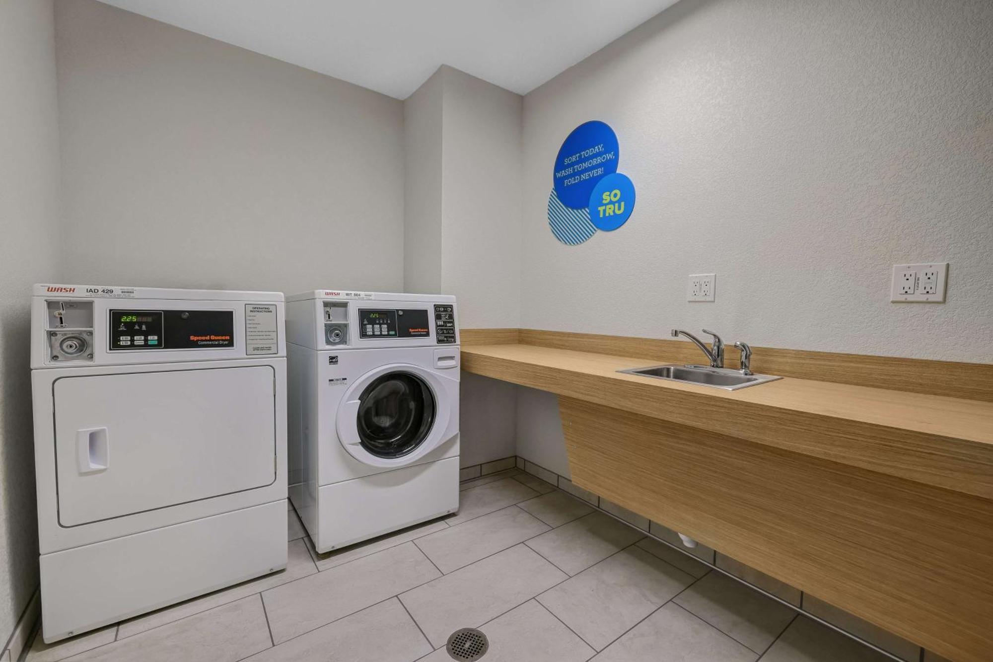 Tru By Hilton Lathrop Otel Dış mekan fotoğraf