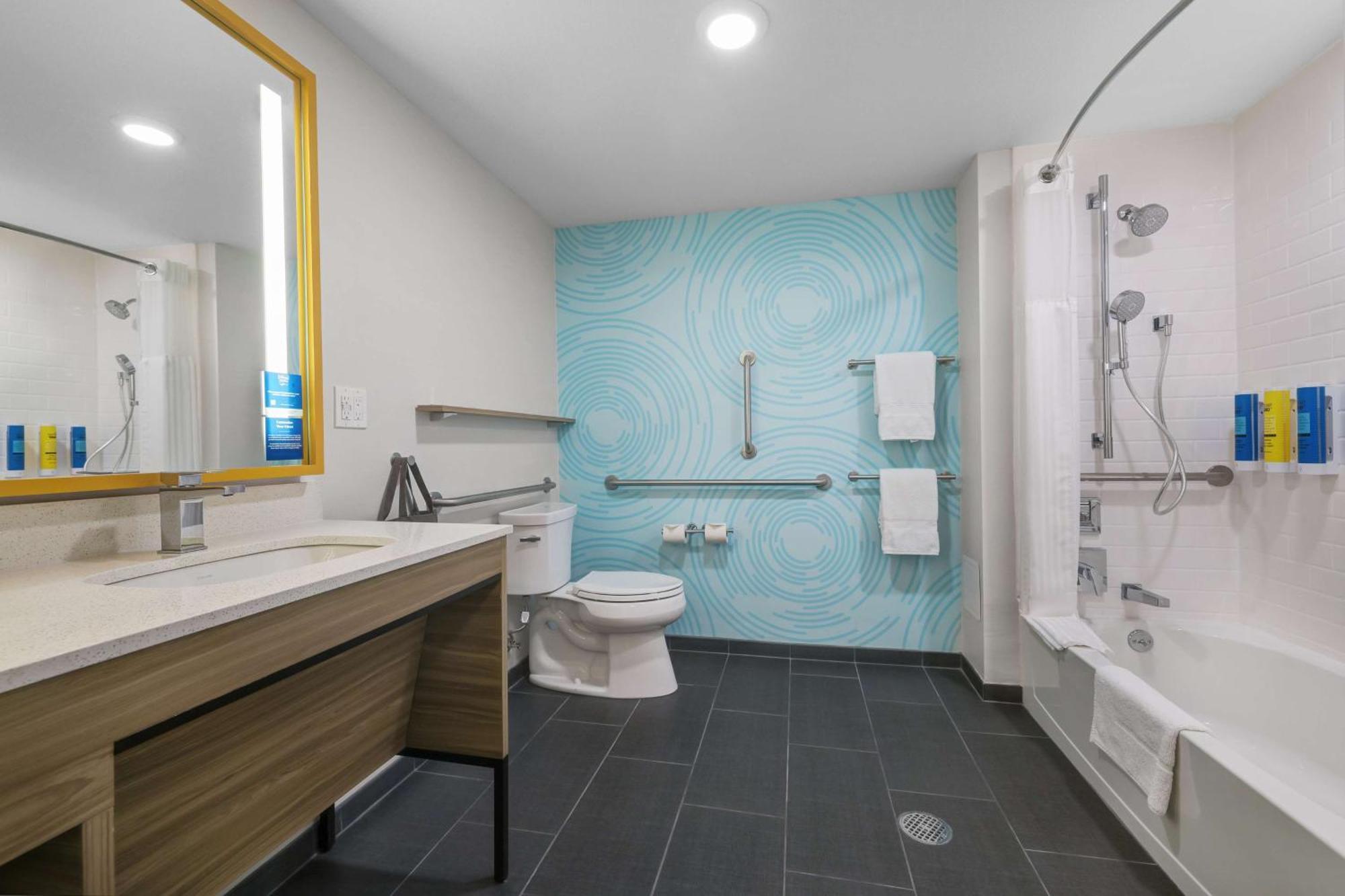Tru By Hilton Lathrop Otel Dış mekan fotoğraf