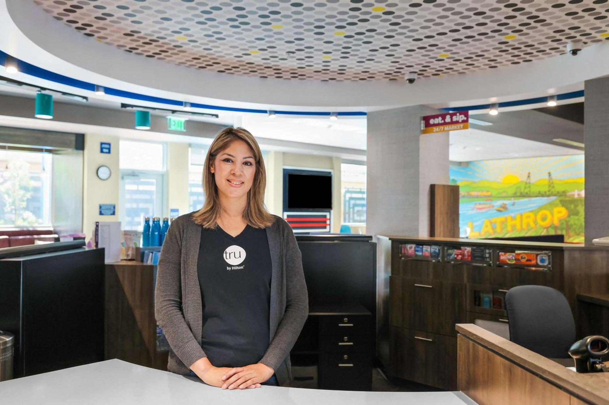 Tru By Hilton Lathrop Otel Dış mekan fotoğraf